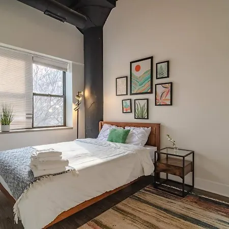 Mccormick Place Huge 2Br Cozy Loft Suite With Optional Parking Sleeps 8 Near Soldier Field And Grant Park Chicago Exterior photo